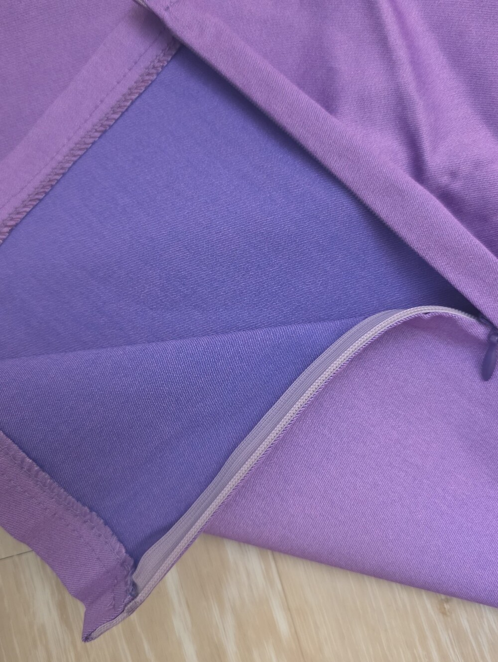 Quinze Heures Trente Paris NWT Purple Embroidered Pencil Skirt France Size M - Picture 6 of 7